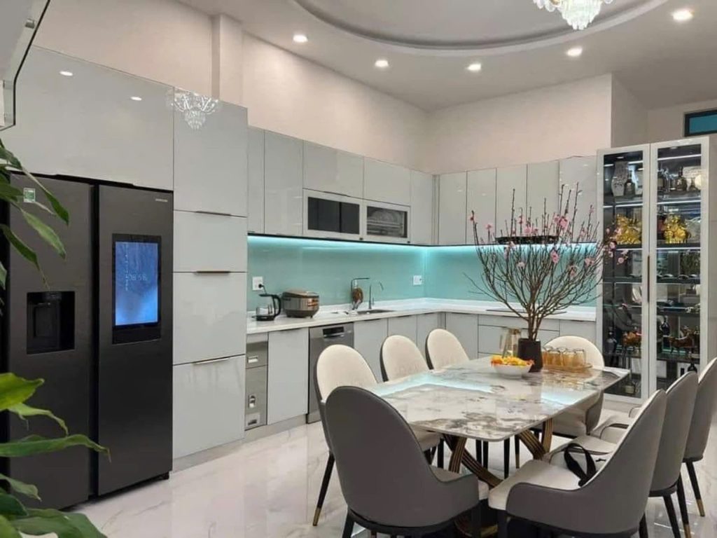 tủ bếp inox cánh kính cường lực
