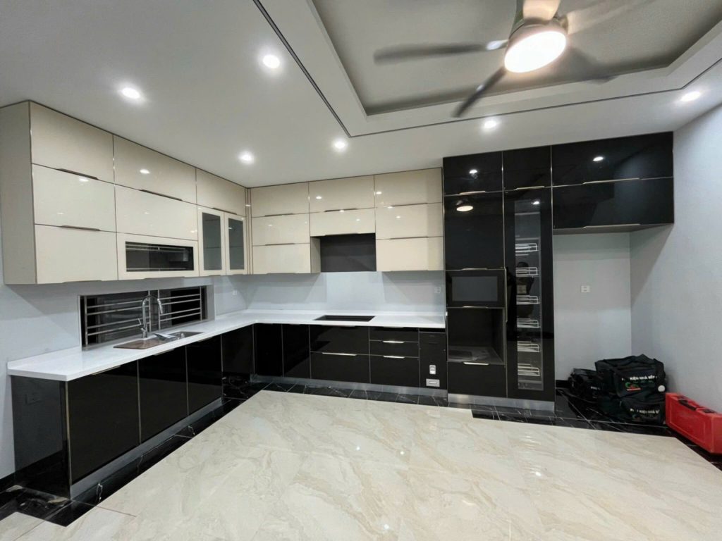 tu-bep-inox-canh-kinh-tại-Hải-Dương